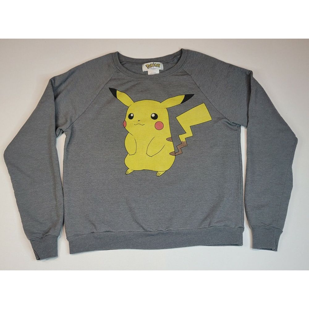Pokemon Sweatshirt Womens‎ Medium. y2k Crewneck Grey Longsleeve.